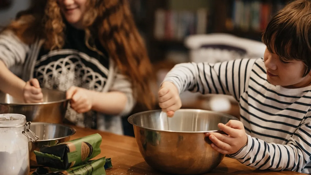 Cuisiner avec les enfants : recettes adaptées par âge