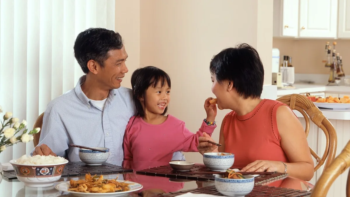 Enfant difficile à table : ce qui se joue vraiment au repas